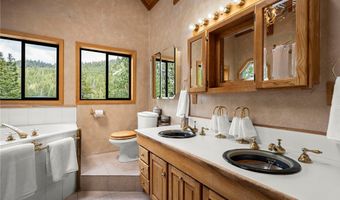 552 Valley Dr, Incline Village, NV 89451