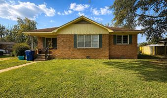103 Park St, Batesville, MS 38606