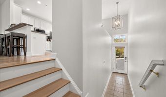 10900 HOLYSTONE Ln 503, Berlin, MD 21811