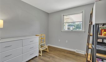 1102 Queens Mill Rd, Aliquippa, PA 15001