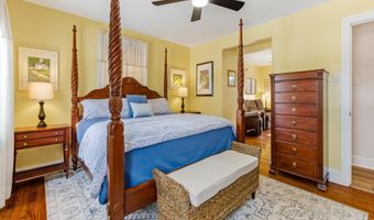 232 EDGEWOOD Ave, Audubon, NJ 08106