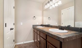 1803 SW Elington St, Bentonville, AR 72713