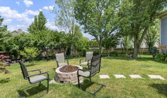 2320 Barrett Dr, Algonquin, IL 60102