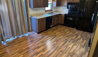 516 S 11th St, Albia, IA 62631