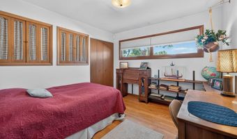 89 S Clarendon Ave, Addison, IL 60101