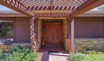 2807 S Grade Rd, Alpine, CA 91901