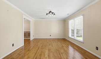 4003 KLOMAN St, Annandale, VA 22003
