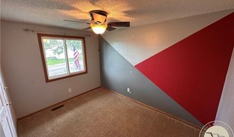 511 S 5th St W, Baker, MT 59313