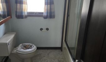 1306 1st St, Britton, SD 57430