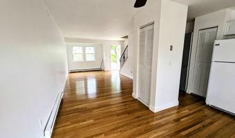 10 Scuppo Rd B10, Danbury, CT 06811