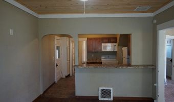902 S 3rd St, Aberdeen, SD 57401