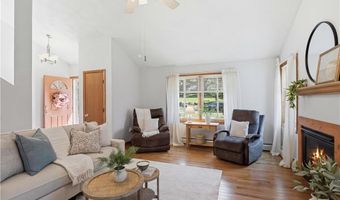 401 Gondola Ave, Jamestown, RI 02835