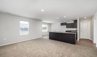 120 Pin Oak Dr, Aurora, MO 65605