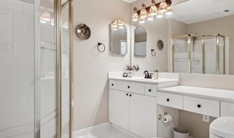 20594 CORNSTALK Ter 201, Ashburn, VA 20147