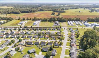 3786 Dover Dr, Ayden, NC 28513