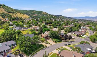 2941 OAKWOOD Dr, Bountiful, UT 84010