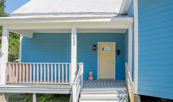 311 S Guegnon St, Abbeville, LA 70510