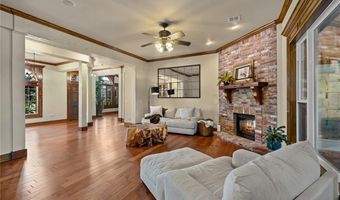 903 SW Edinburgh Ave, Bentonville, AR 72713