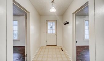1290 Reavis Mountain Rd, Ball Ground, GA 30107