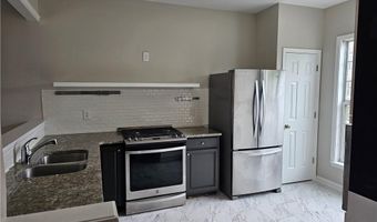 1021 Thornborough Dr, Alpharetta, GA 30004