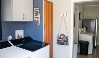 925 S 2nd St, Aberdeen, SD 57401