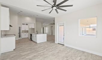 19707 Roanoke Rd, Apple Valley, CA 92307