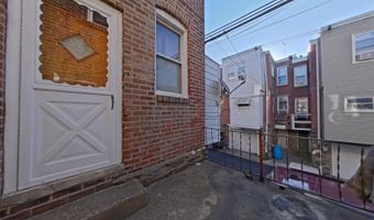 5929 N LEITHGOW St, Philadelphia, PA 19120