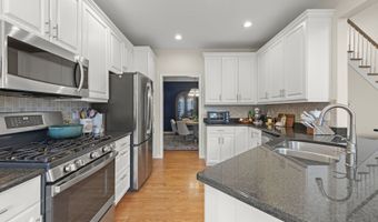 26 W172 Klein Creek Dr, Winfield, IL 60190