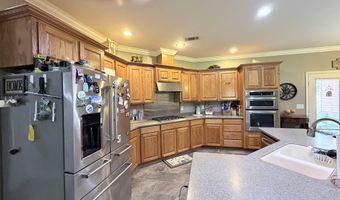 700 Strawberry Rd, Bald Knob, AR 72010