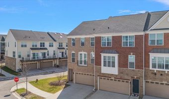 2824 Ridington Rd, Ann Arbor, MI 48105