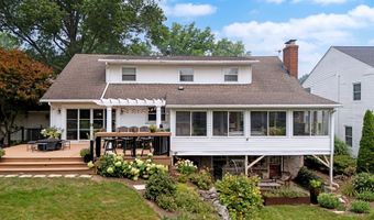 859 Country Club Ln, Ashland, OH 44805