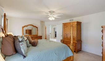 10 WHIRLAWAY Dr, Bear, DE 19701