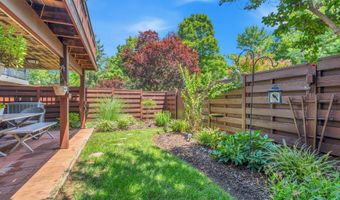 21178 WILDFLOWER Sq, Ashburn, VA 20147