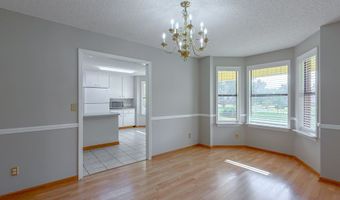 112 River Oaks Dr, Bainbridge, GA 39819