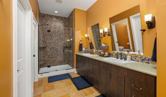 1801 N Dewey St, Auburn, IN 46706