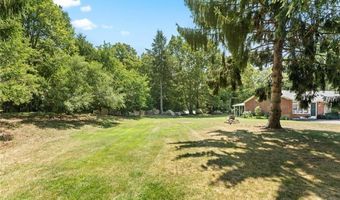 47 Kingsland Ct 6A, Charlestown, RI 02813