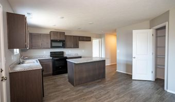 116 Pin Oak Dr, Aurora, MO 65605
