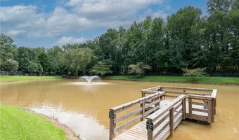 1102 Pine Grove Dr, Alpharetta, GA 30009