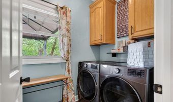 18224 153rd St, Basehor, KS 66007