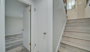 4837 RANDOLPH Dr, Annandale, VA 22003