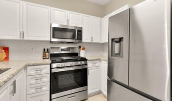 2356 GARNETT Dr 1, Alexandria, VA 22311