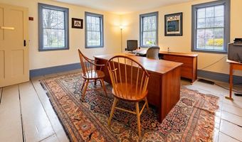 25 S Main St, Belchertown, MA 01007