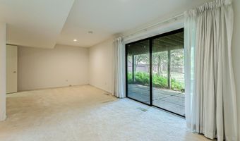 22 Haverhill Ct, Ann Arbor, MI 48105