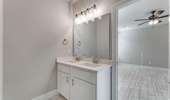 6903 High Meadow Blvd, Bentonville, AR 72713