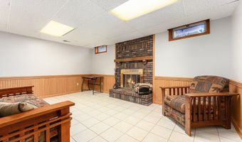 1874 30th St, Allegan, MI 49010
