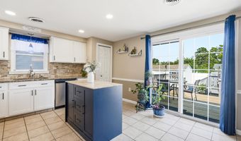 416 Ocean Ave, Beachwood, NJ 08722