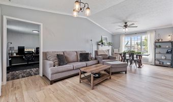 6 Gloucester Ct, Barboursville, WV 25504
