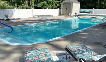 45 Edgewater Dr, Albany, KY 42602