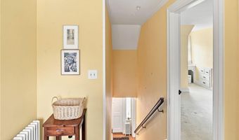 142 Ferry Rd, Bristol, RI 02809