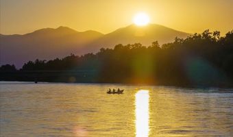 3301 Riverside Dr, Anderson, CA 96007